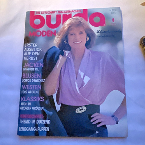 Burda moden zeitschrift august - burda,