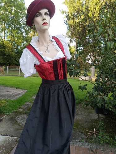 Fröhliches maxi dirndl berwin - frÖhliches, dirndl*berwin