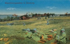 Maschinengewehre in Deckung