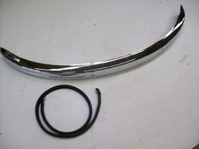 VW Käfer 1300 1500 1302 1303 Limousine Cabrio Stoßstange mit Gummileiste hi. 67-