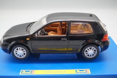 Revell golf gti - 1/18, 1998