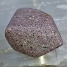 Formschön Lepidolith Skulptur