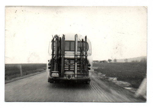 Foto vintage bus mit - bus, ski
