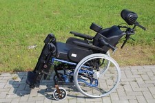Alu Rehab Netti 4U CE Pflegerollstuhl Multifunktionsrollstuhl SB:45cm bis 125kg