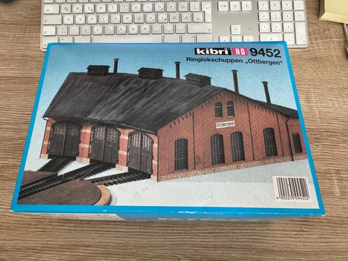 Kibri 9452 ringlokschuppen - h0,