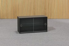 Neuwertiges Vitrinenelement "String" von String Furniture in schwarz (NP: 509 €)