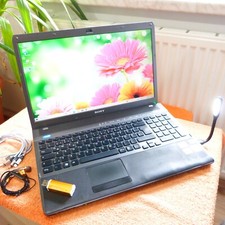 Sony Vaio F13 PREMIUM 16 Zoll FULLHD l Windows 10 SSD QUAD i7 GeForce 8GB RAM