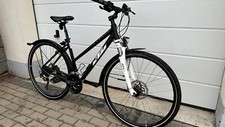 Titel: KTM Avenza Cross Street Damen Gr.S 28“ Trekkingrad MTB Berry