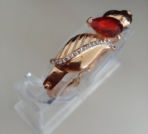 Armband mit rotem - 18,
