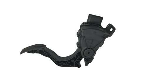 Mazda 4 gaspoti - dy,