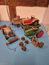 Traktor Holzspielzeug - Antik