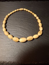 Bakelitkette, Perlenkette, Halskette / Art Deko /  Olivenform /Schraubverschluss