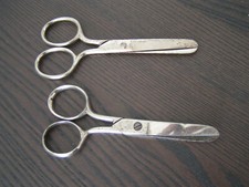 2 SCHEREN, DOVO SOLINGEN SCHERE 70erJAHRE KINDERSCHERE, BASTELSCHERE