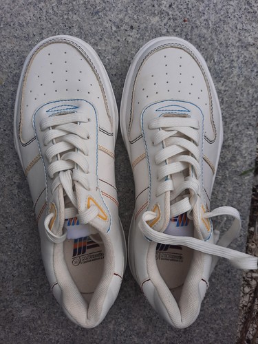 Paar damen sneakers - sneakers, alditalk