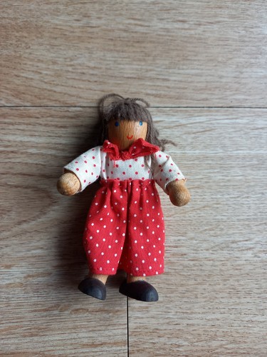 Kleine holzpuppe bigsame arme - kleine, holzpuppe,
