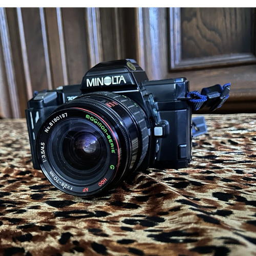 Minolta 7000 - , af