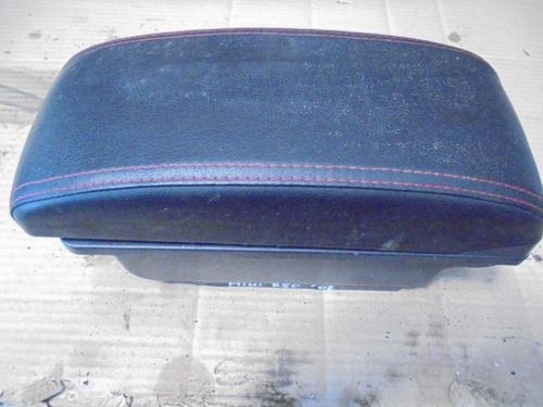 Armlehne mit roter naht - roter,