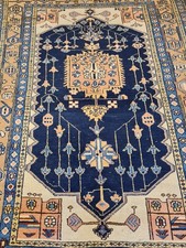 Orientteppich Handgeknüpft Teppich Heris Meisterhafte Handarbeit 170x133cm