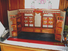 antiker Kaufladen mit seltenen