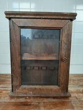 Antiker Pfeifenschrank für 10 Pfeifen aus Holz mit Glastür