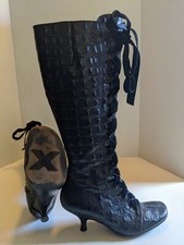 Muxart Kitten Heel Embossed