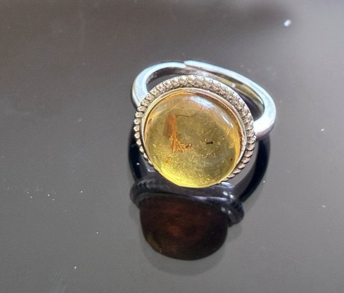 Bernsteinring mit natürlichem