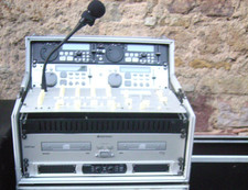 DJ-Anlage - Case mit Mixer/Tonabnehmer DCD, USB + DSD/+Amp - Beschreibung lesen!