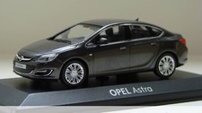 Opel Astra J 2012 Grau Metallic Minichamps 07751000-10002 1/43 Limousine Grau