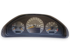 Mercedes W210 E-Klasse Kombiinstrument A2105402911 / 110.080.063/008 Tacho