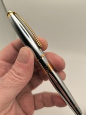 Füllfederhalter von Cerruti