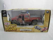 32131 Maisto Dirt Riders GM 2009 Hummer H3 T - 1:26
