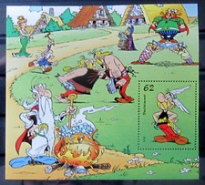 Briefmarke BRD Blockausschnitt Asterix Miraculix Obelix Idefix Frankatur 2015