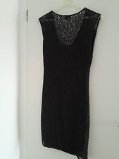 Schwarzes Kleid von der Marke Lisa Tusse