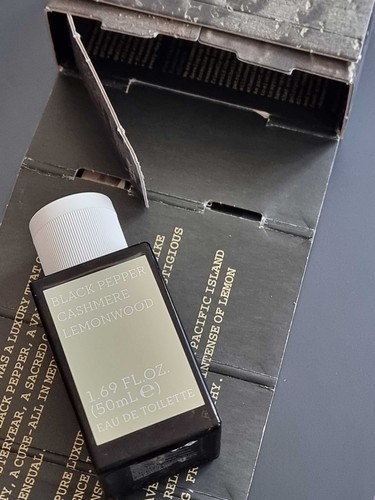 Korres black pepper - |,