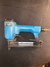 Druckluft - Klammergerät