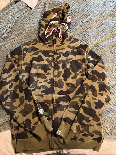Bape shark 1st camo - bape,