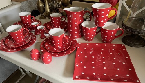 Kaffeeservice außen rot - außen, mit
