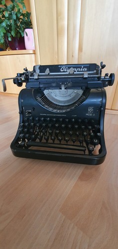 Schreibmaschine olympia modell - olympia,