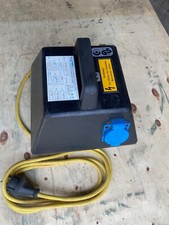 Trenntransformator ELSPRO 230v/230V Leistung 1000 VA IP 54 TOPPi