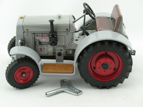 Blechspielzeug traktor - blechspielzeug,