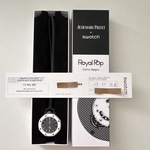 Swatch royal pop ocho - ocho, negro