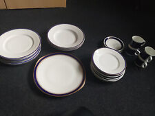 Geschirrset 28 Teilig sehr guter Zustand Bunt sehr empfehlenswert