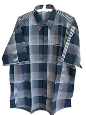 UMBERTO ROSETTI, Herrenhemd, halbarm, Gr.43/44 schwarzgrundig kariert.