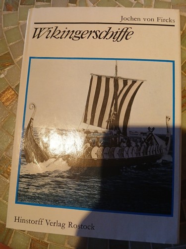 Wikingerschiffe über ihren - Über,