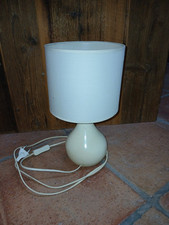 Lampe Leuchte Tischlampe weiß beige Vintage Retro Style Keramik Stoff Kunststoff