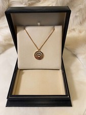 Happy Spirit Schwebende