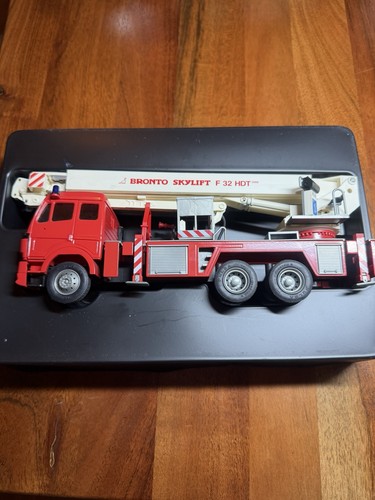 Mercedes benz feuerwehr bronto - mercedes-benz,