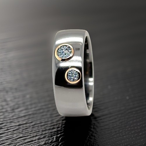 Osmium ring aus tantal und - aus,