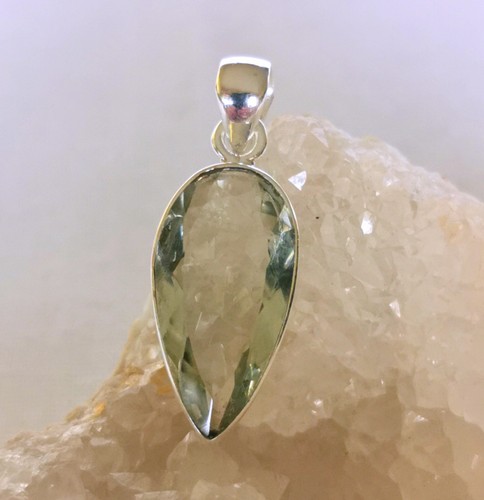 Anhänger mit prasiolith - anhänger,