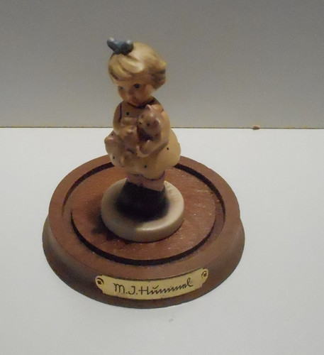 Hummel goebel figure - goebel,